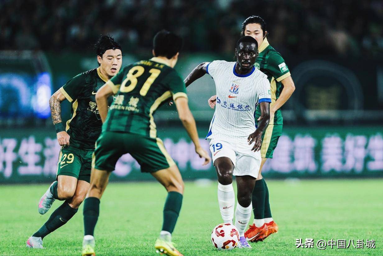 风云突变！上海申花关键时刻篮板制胜，NBA季后赛版图或变，震撼外界，更衣室氛围转暖(2024年nba季后赛高光)-牛牛app下载