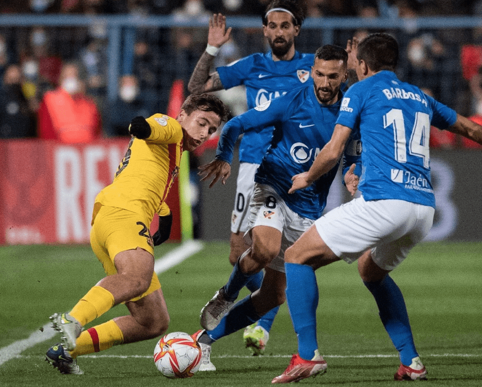 芝加哥公牛迎国王杯关键赛；清晨临场应变；赛场秩序良好；纪律约束更严格 -牛牛网页版