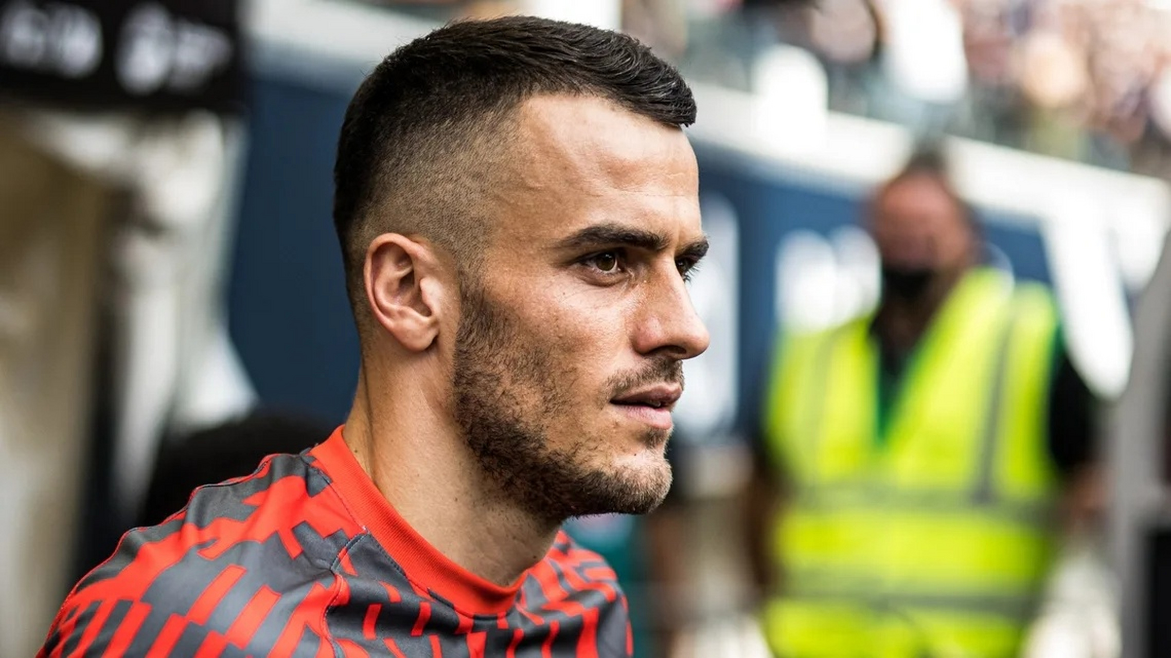 今夜欧联传出新动向，法兰克福刷新队史纪录，管理层表态：球迷炸锅，心理建设被强调的简单介绍-牛牛娱乐