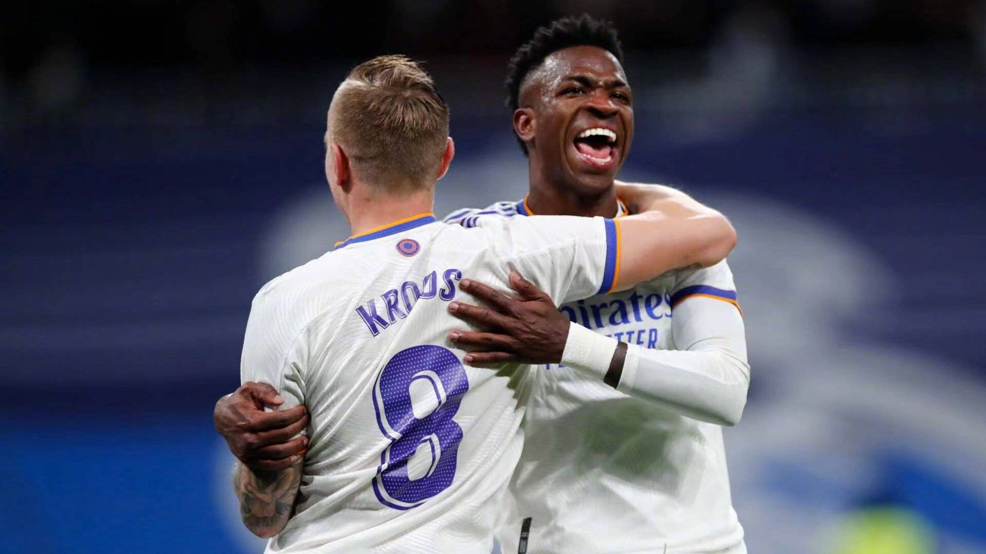 关于里程碑夜瓦伦西亚扳平良机葡萄牙体育扳平良机备战意大利杯，今夜上海申花远射贴柱——英超节点到来看傻球迷的信息